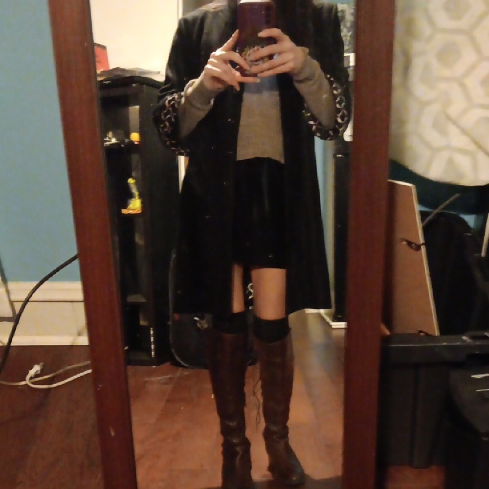 Tulle A lovely Black Dress Over Coat